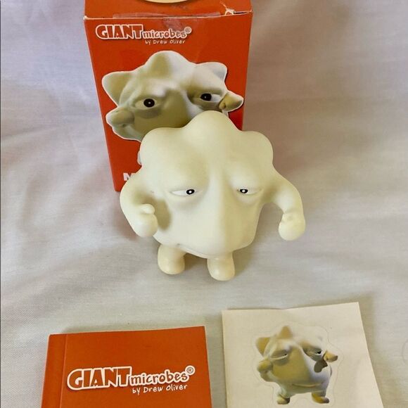 Giant Microbes Drew Oliver Marshmallow Vinyl Figure NIB New in Packaging Science - Picture 2 of 7